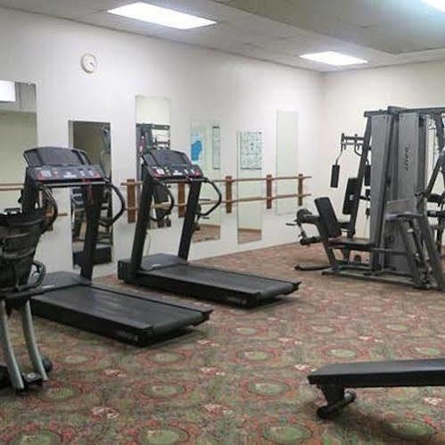 Voyageur Inn&conference Center Hotel 4*